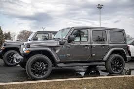 Stellantis Recalls 320,000 Jeep Hybrids Due to Battery Fire Risk