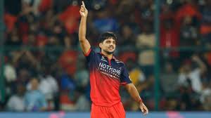 DC vs RCB live score, IPL 2026 - Hazlewood, Bhuvneshwar rip through DC line-up