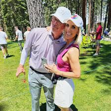 ESPN Broadcaster Joe Buck Explains How He ‘Shattered’ His Wife’s Ankle 
While Playing Golf