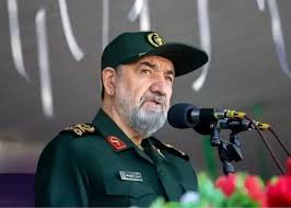 واکنش محسن رضایی درباره تنگه هرمز