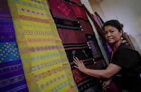 Image result for Chin traditional clothing image
