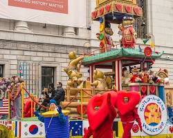 Broadway Bears float in Macy's Thanksgiving Day Parade