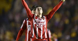 Leyendas de Chivas ven a Hormiga González como la futura figura del Rebaño Sagrado