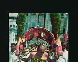 Image of devotees carrying Kavadis