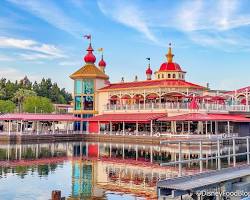 Image of Lamplight Lounge in California Adventure