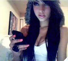 Résultat de recherche d'images pour "fille swag"