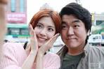 'The King 2 Hearts' Lee Yoon Ji Snaps Photo with Yoon Je Moon Holding His ... - 16350-the-king-2-hearts-lee-yoon-ji-snaps-photo-with-yoon-je-moon-holding-hi