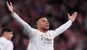 Más goles en un año: Mbappé rompe el récord de Ronaldo