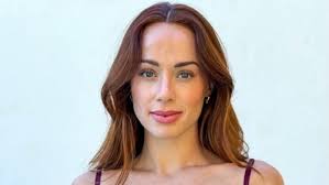 Whitney Leavitt From DWTS To Star As Roxie Hart In 'Chicago' On Broadway!