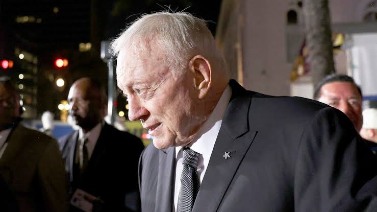 Jerry Jones says it's 'a shocker' Cowboys not in this year's Super Bowl: 'I  wouldn't have signed Dak Prescott' - CBSSports.com