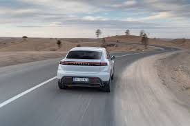 Voitures Électriques: Xpeng Impressionne, Porsche Panique! 😱