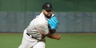 Leones del Caracas reajustan su roster tras bajas de importados