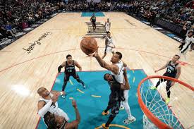 NBA : neuf à la suite pour San Antonio à Detroit, Wembanyama chahuté mais déterminant