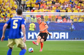 Tottenham Hotspur transfer news: Spurs continue to add defensive solidity with the signing of Jan Paul van Hecke