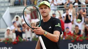 Hubert Hurkacz during his match at Roland Garros