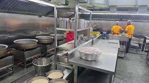 Hygiene Breach at Kondapur Subway: Rotten Produce and Flies Spark Safety Probe