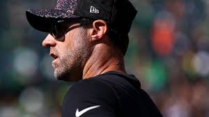 Eagles Offense Struggles Spark Concern Despite 4-1 Start