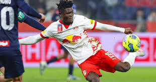 Bundesliga LIVE: Sturm Graz vs. Red Bull Salzburg – Krätzig rückt ins Mittelfeld auf, Alajbegovic auf der Bank