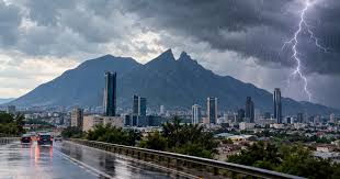 Tormentas fuertes azotarán Nuevo León este jueves