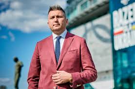 Polacy o przyszłości Radosława Piesiewicza. Nowy sondaż nie pozostawia złudzeń