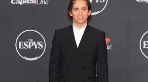 Marcello Hernandez coming home for two shows — in Spanish and English