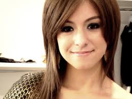 Christina Grimmie, 18, is an American singer songwriter who knows to play piano as well. Grimmie is also known as her YouTube channel name zeldaxlove64. - tumblr_m8q4s9qvur1rcdfiao1_r1_1280