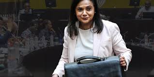 Top Prosecutor: I Told Ramaphosa About Corrupt Official!