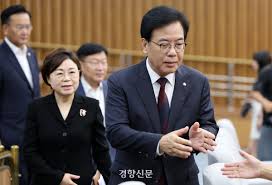 경향신문 - News update