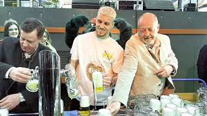 Ermedin DeBIERovic!: VfB-Star löst Freibier-Versprechen ein