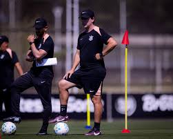 Escalação do Corinthians: André não treina e vira desfalque para jogo contra o Bragantino