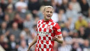 Donny van de Beek: A New Chapter in La Liga After Manchester United Stint