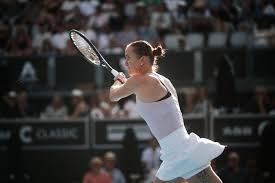 Elina Svitolina Reaches Auckland Semifinals After Comeback Win