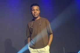 Morre o cantor gospel Diogo Nascimento, após doença rara, aos 41 anos