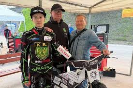 Żużel: Franciszek Szczyrba wygrywa na „Skałce”