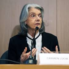 Supremo não pode ficar como está, mas tem tentado mudar, diz Cármen Lúcia