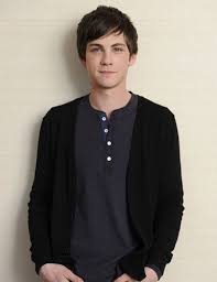 Znalezione obrazy dla zapytania logan lerman 2012