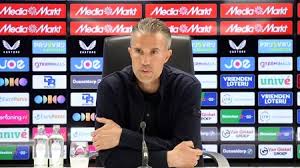 Van Persie gaat voor FC Twente - NEC zitten: 'Hoop op een gelijkspel'