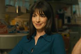 The End of Oak Street: Anne Hathaway & Ewan McGregor Face Dinosaurs in New Sci-Fi Film