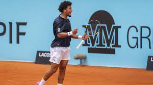 Tennis : costaud, Fils se qualifie pour les huitièmes de finale à Madrid