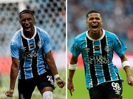 Quais são as opções de Luís Castro para escalar o ataque do Grêmio contra o Vitória