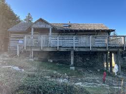 The Hidden History: Why the LeConte Lodge Recreation Building Had to Go – A Deep Dive into the Smokies’ Demolition Debate