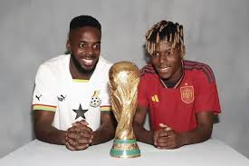 Conheça a história dos irmãos que vão jogar a segunda Copa do Mundo por países diferentes