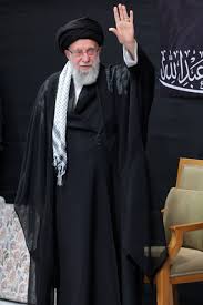 عکس | واکنش برخی چهره‌ها به حضور علنی رهبر انقلاب