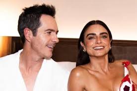 Mauricio Ochmann habla sin filtros de los besos con su exesposa Aislinn Derbez: “Muy rico”