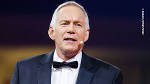 Technical Glitches Cause Laughter and Apologies on ARD's 'Brisant'