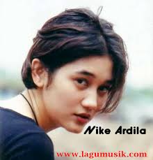 Download dan Lirik Lagu Bintang Kehidupan – Nike Ardilla - nikeardilalagumusik-dot-com