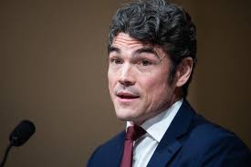 Joe Kent continues to divide Trump base