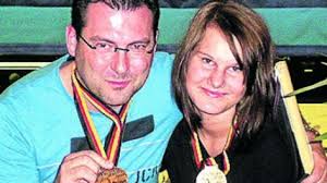 Lisa Tenscher (rechts) und Trainer Jens Grieger. Foto: Privat - 300-008-3529561-20110524-t