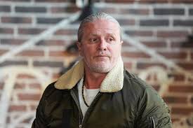 Violences du 17 octobre : «Cassez-vous !», «envie de me friter avec tous ces petits cons», « il y en a marre»… La colère profonde d’Emmanuel Petit — Le Figaro