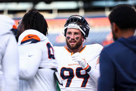 Zach Allen 在录像室的真实工作流，NFL 级别运动影像硬件配置与选型逻辑完全公开